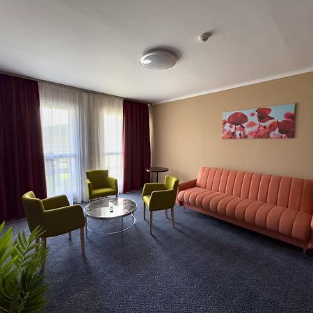 Hotel Aurora Miskolc Exterior foto